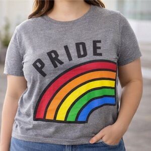 Well Worn Heather Gray PRIDE Rainbow Arc Graphic‎ Short‑Sleeve T‑Shirt Size 2XL